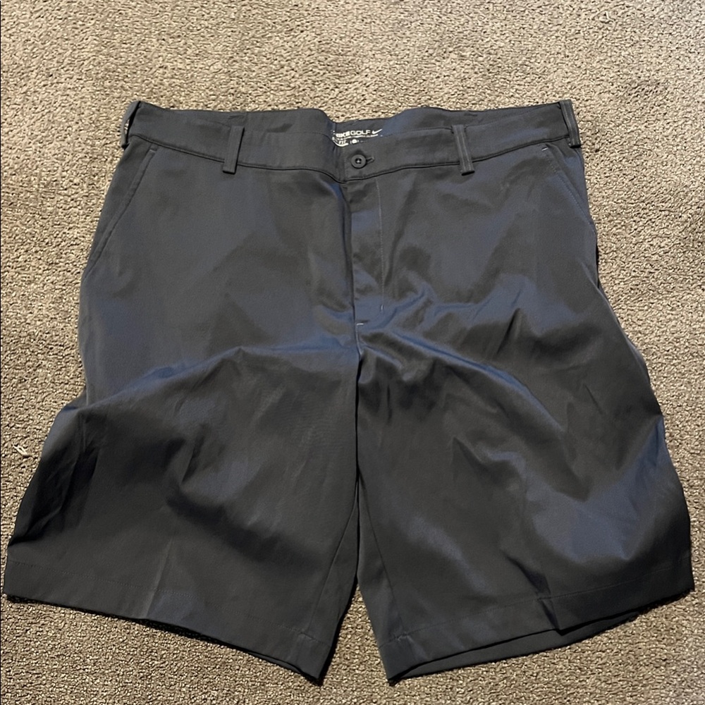 Nike Men's Gray Athletic Shorts